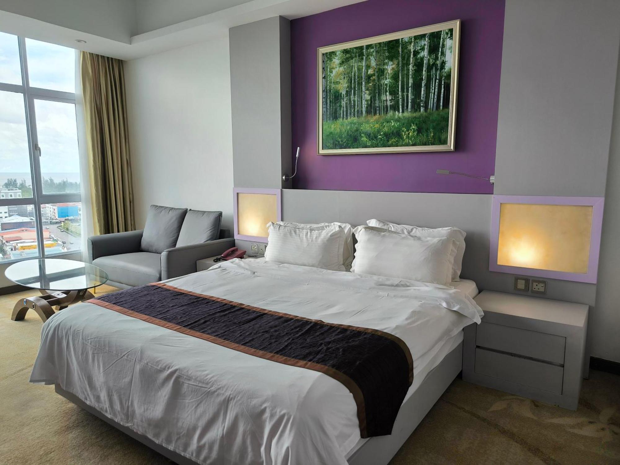 Meritz Hotel Miri Extérieur photo