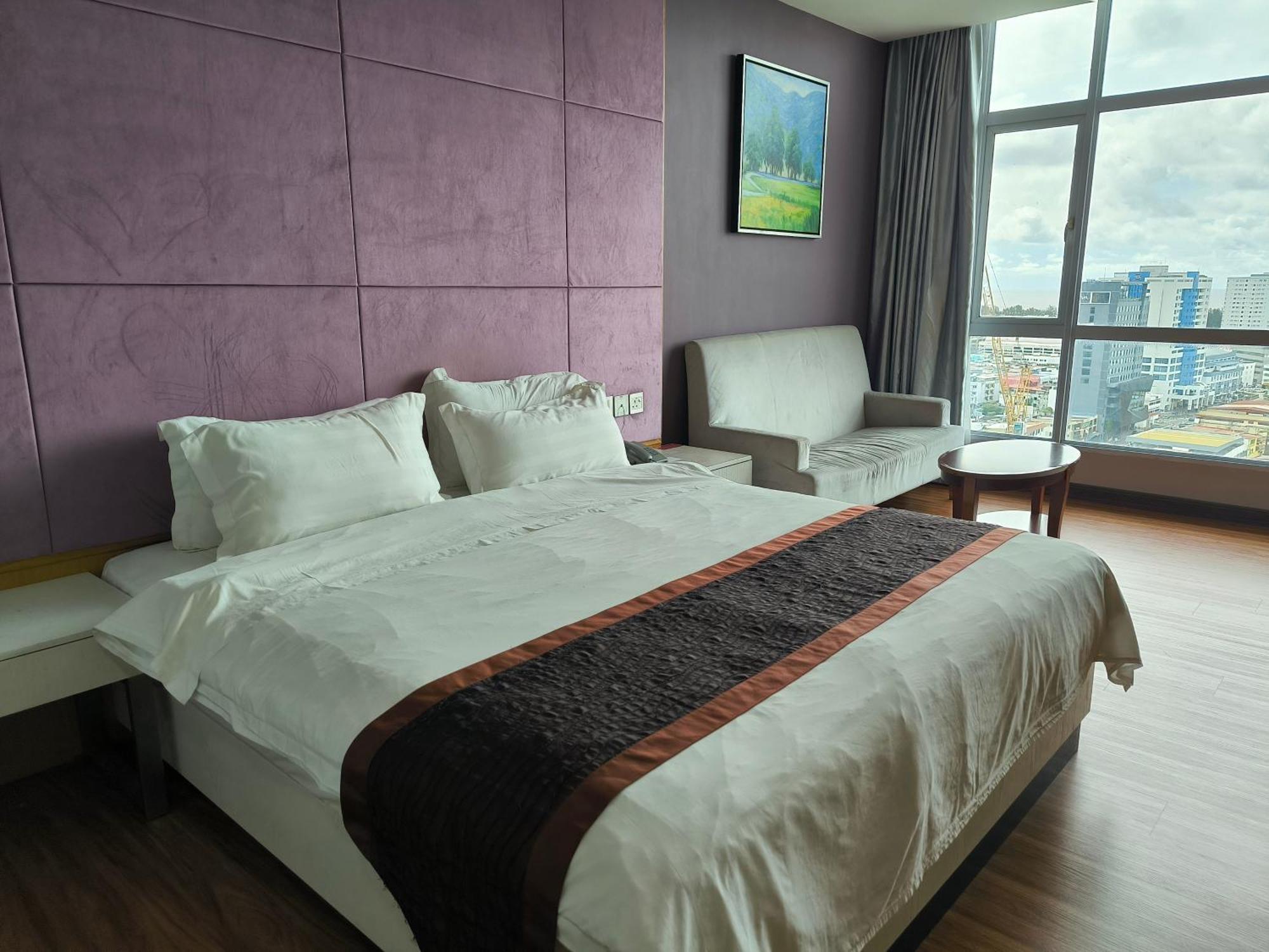 Meritz Hotel Miri Extérieur photo