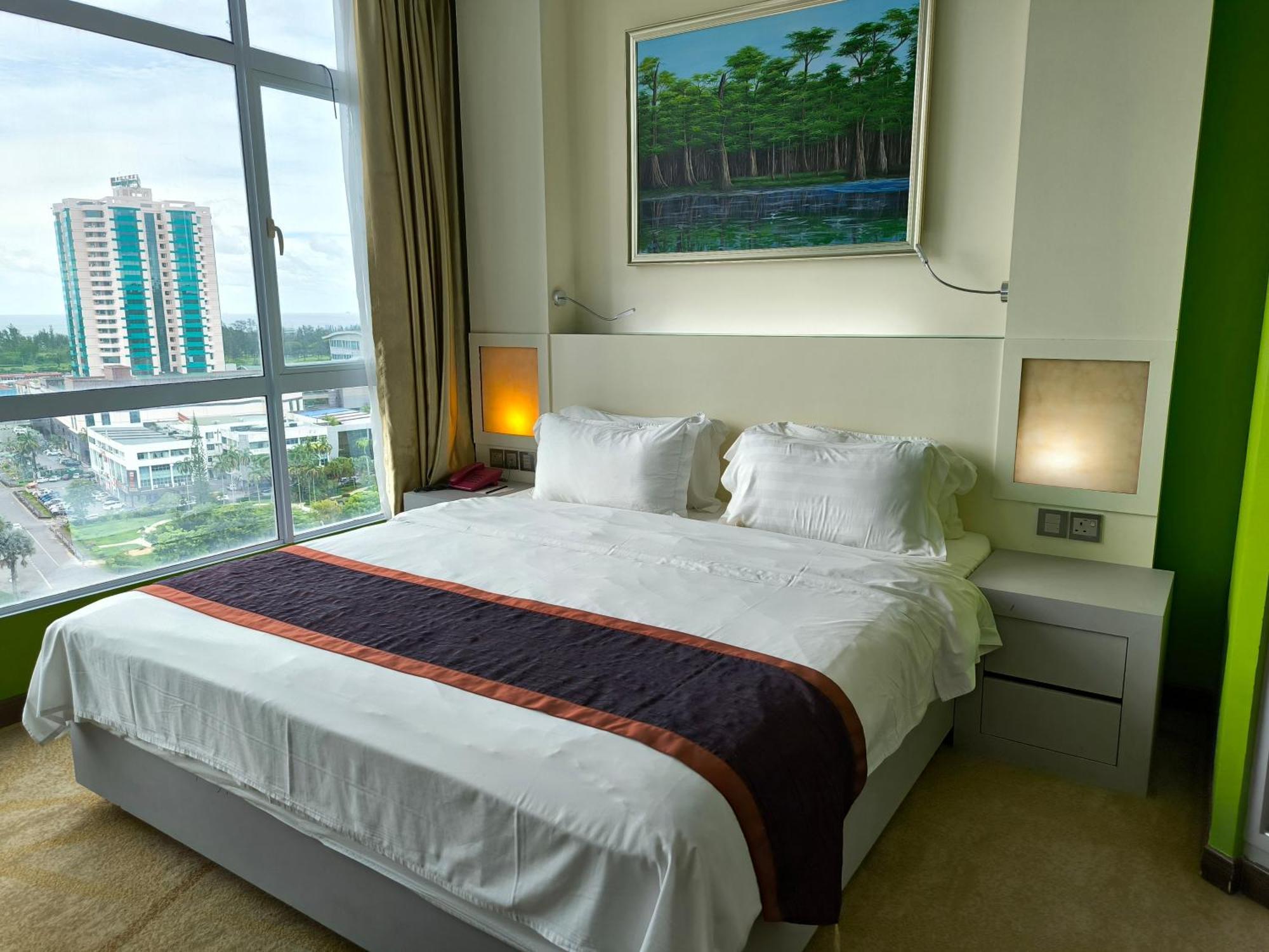 Meritz Hotel Miri Extérieur photo