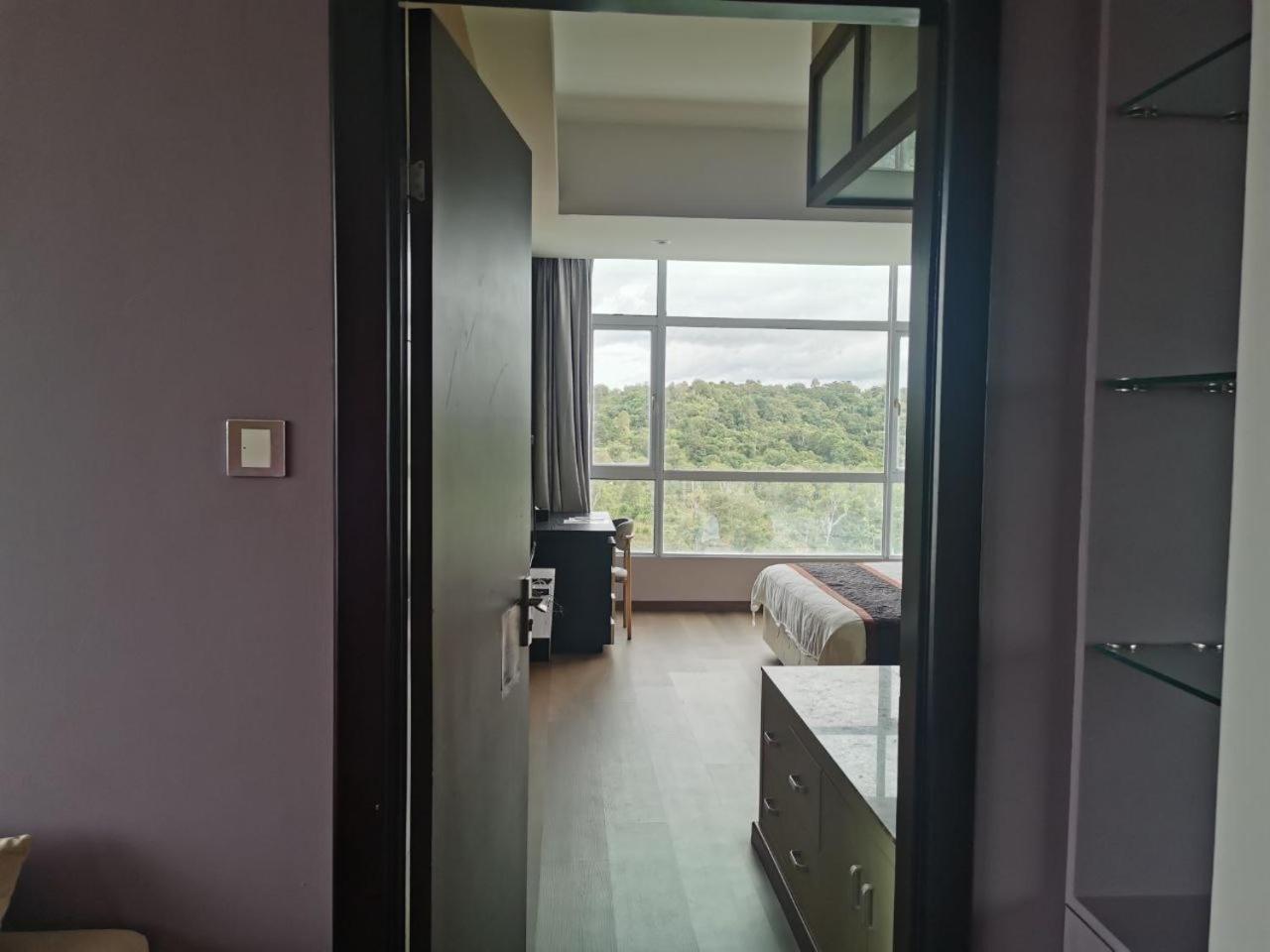Meritz Hotel Miri Extérieur photo